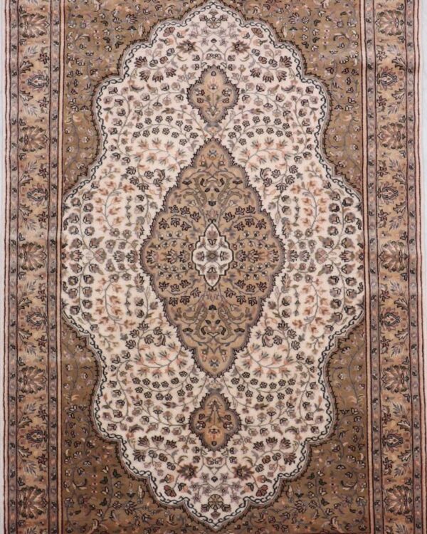 Ivory Hand Crafted 6 X 9 Area Jaipur Rug
